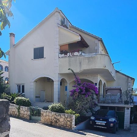 Apartmani Fani Supetar Exterior foto
